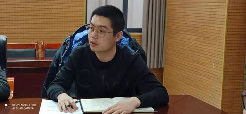 窦主任汇报校园安全工作